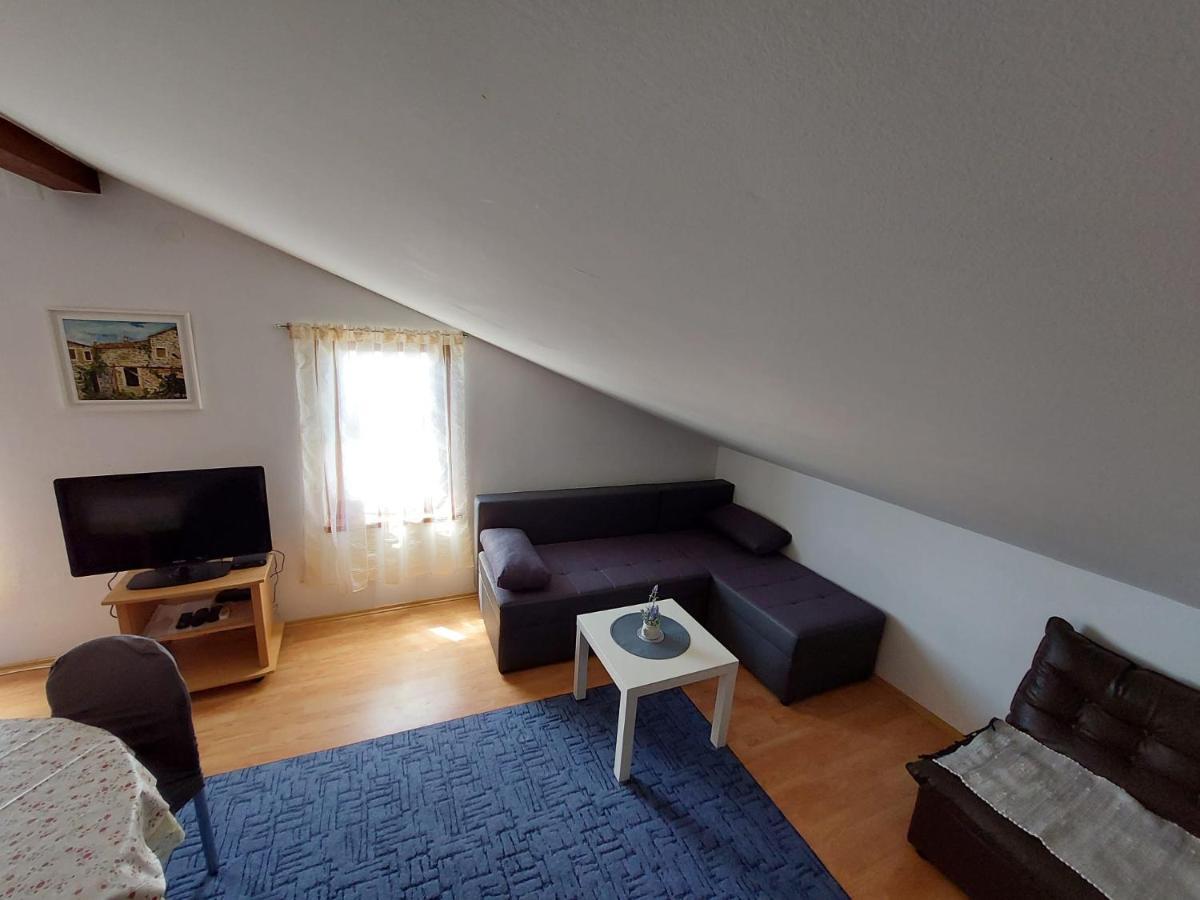 Holiday House Matko Gabonjin Ngoại thất bức ảnh